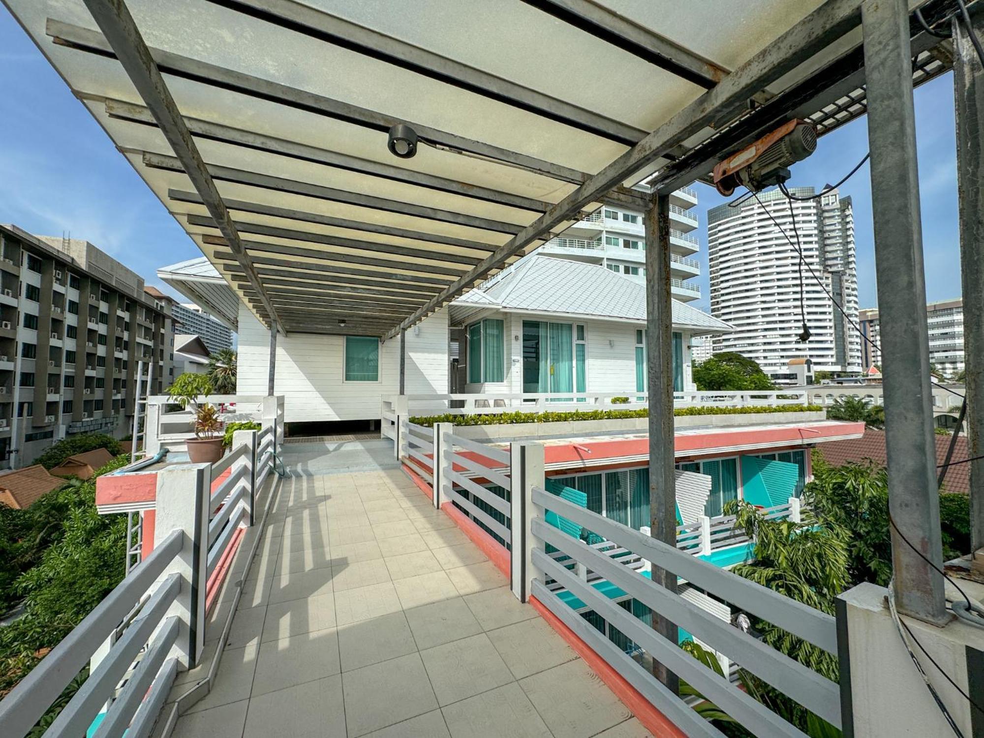 Hotel Bbhouse Pattaya Exterior foto